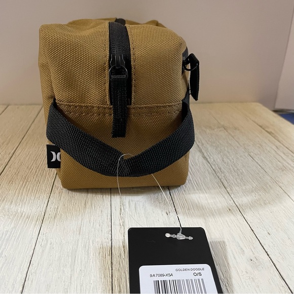 Hurley Men’s Toiletries Bag Zippered NWT Golden Doodle - Picture 4 of 14